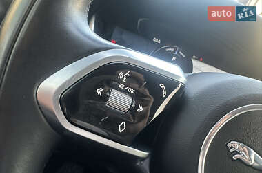 Позашляховик / Кросовер Jaguar I-Pace 2020 в 