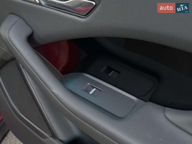 Внедорожник / Кроссовер Jaguar I-Pace 2019 в Киеве