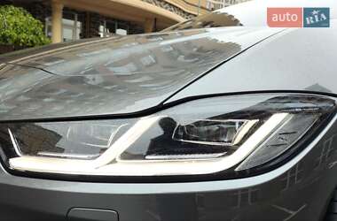 Позашляховик / Кросовер Jaguar I-Pace 2019 в 