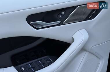 Внедорожник / Кроссовер Jaguar I-Pace 2021 в 