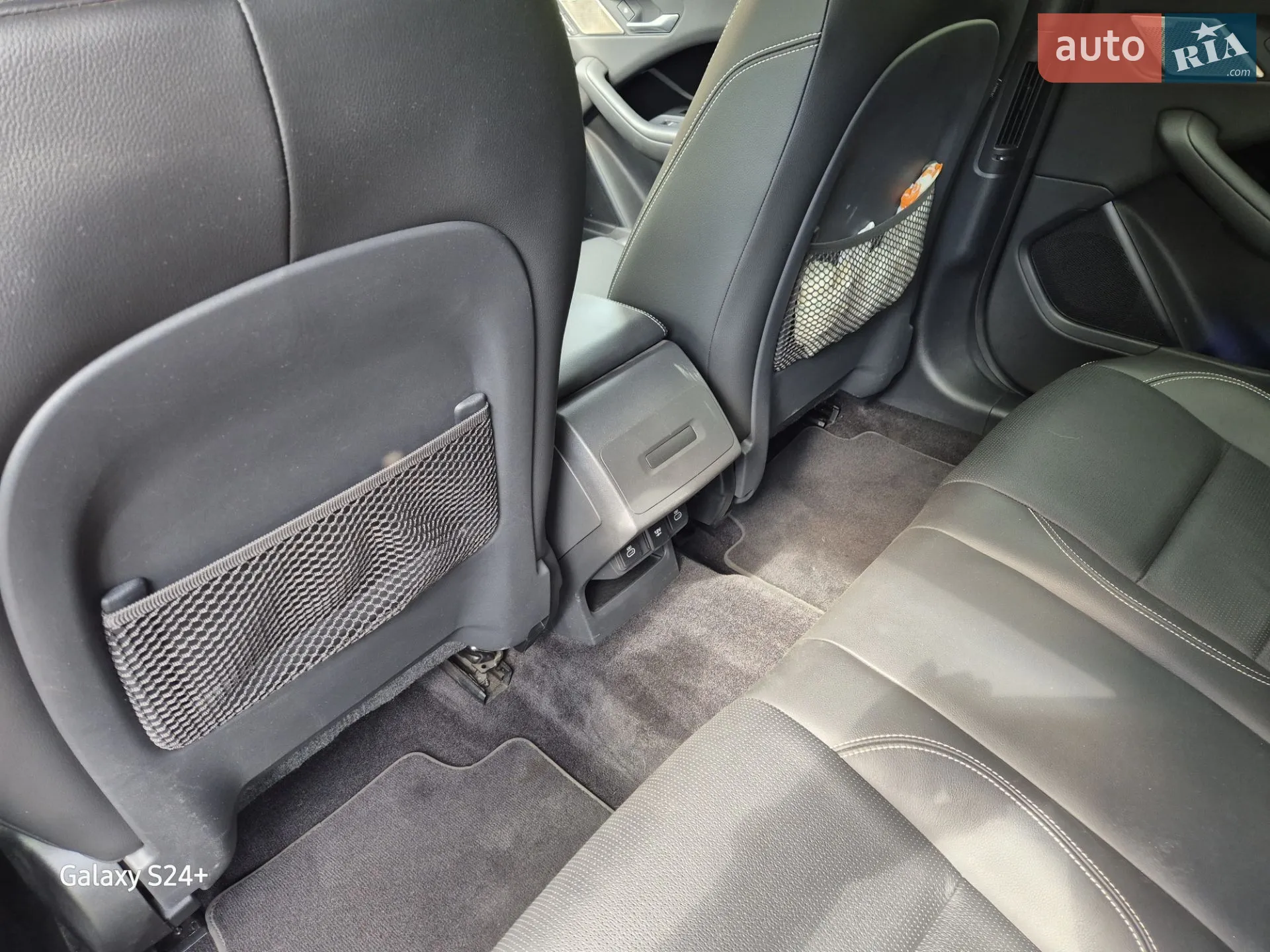 2022 Jaguar I-Pace - мініатюра 24
