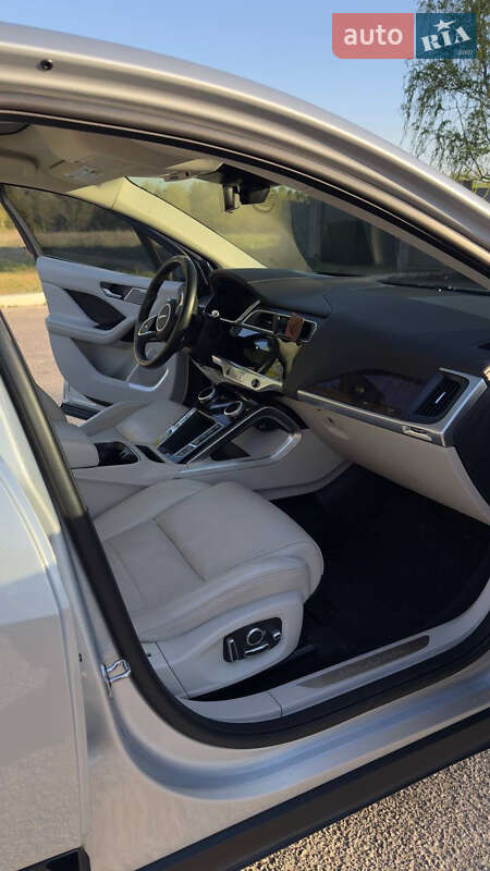 Внедорожник / Кроссовер Jaguar I-Pace 2018 в Каменском фото 7 Внедорожник / Кроссовер Jaguar I-Pace 2018 в Каменском