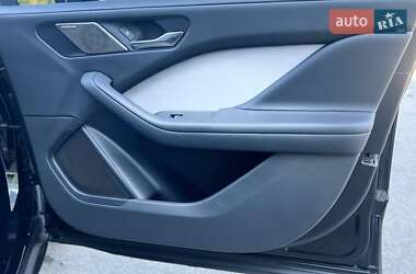 Внедорожник / Кроссовер Jaguar I-Pace 2018 в 