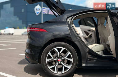 Позашляховик / Кросовер Jaguar I-Pace 2018 в 