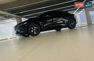 Позашляховик / Кросовер Jaguar I-Pace 2019 в 