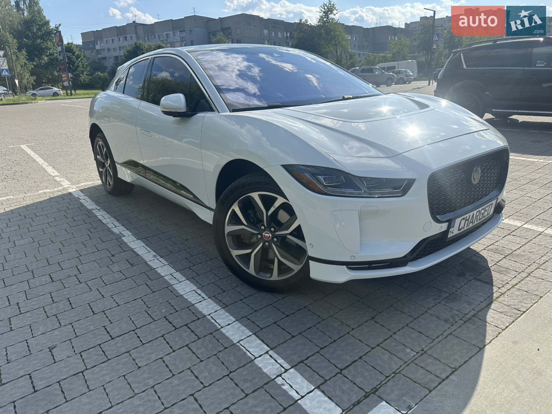 2019 Jaguar I-Pace - мініатюра 2