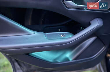 Позашляховик / Кросовер Jaguar I-Pace 2020 в 