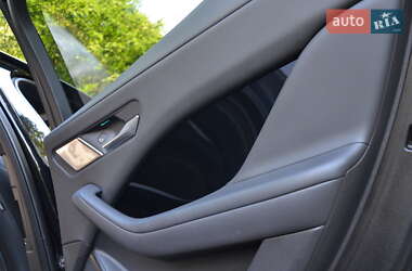 Позашляховик / Кросовер Jaguar I-Pace 2019 в 