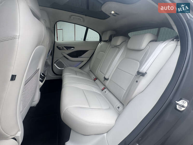 Позашляховик / Кросовер Jaguar I-Pace 2018 в Коломиї