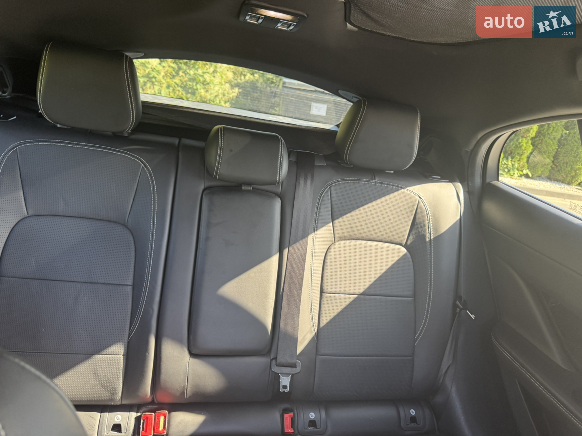 2019 Jaguar I-Pace - мініатюра 10