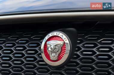 Внедорожник / Кроссовер Jaguar I-Pace 2018 в 