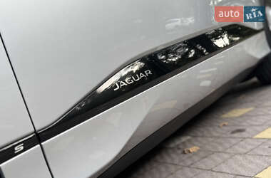 Позашляховик / Кросовер Jaguar I-Pace 2019 в 