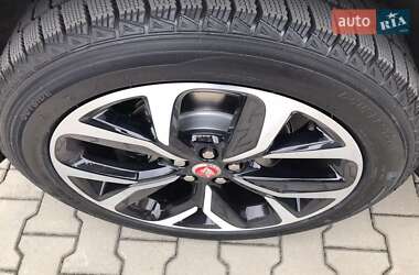 Внедорожник / Кроссовер Jaguar I-Pace 2019 в 