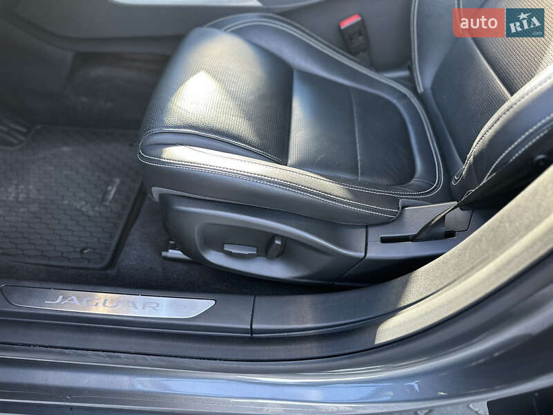 Позашляховик / Кросовер Jaguar I-Pace 2019 в Рівному фото 28 Позашляховик / Кросовер Jaguar I-Pace 2019 в Рівному