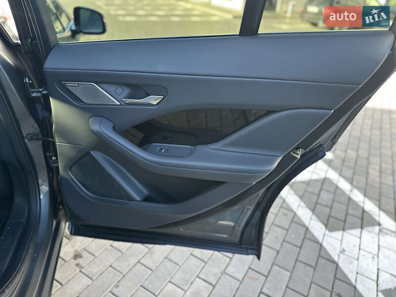 Позашляховик / Кросовер Jaguar I-Pace 2019 в Рівному фото 37 Позашляховик / Кросовер Jaguar I-Pace 2019 в Рівному