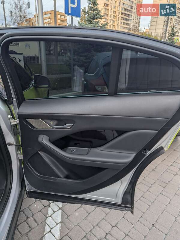 Внедорожник / Кроссовер Jaguar I-Pace 2018 в Киеве фото 20 Внедорожник / Кроссовер Jaguar I-Pace 2018 в Киеве