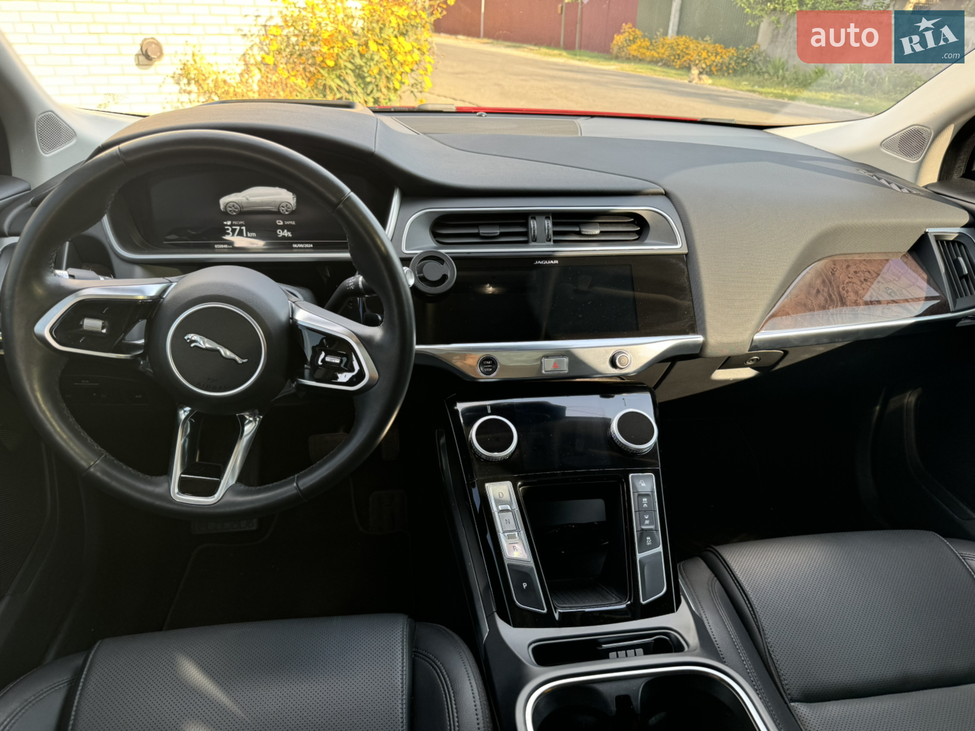 2019 Jaguar I-Pace - мініатюра 2