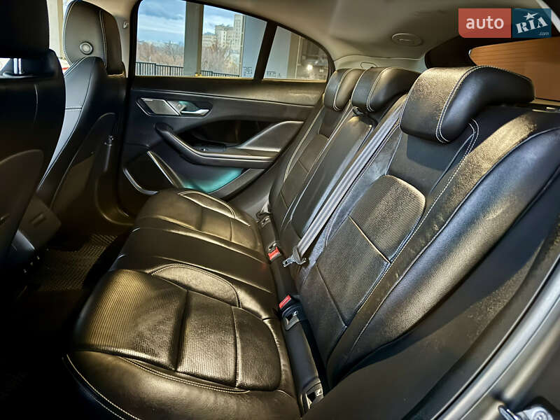 Позашляховик / Кросовер Jaguar I-Pace 2019 в Харкові