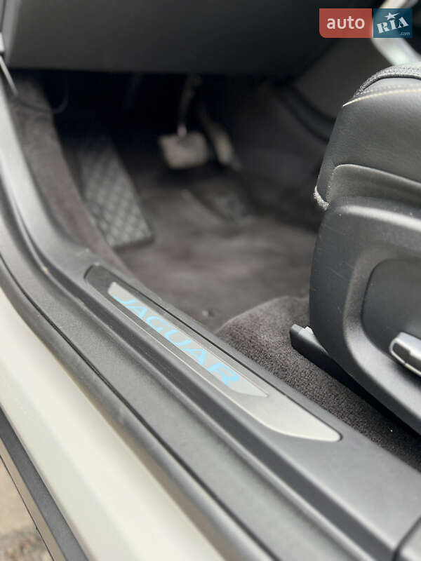 Позашляховик / Кросовер Jaguar I-Pace 2021 в Києві