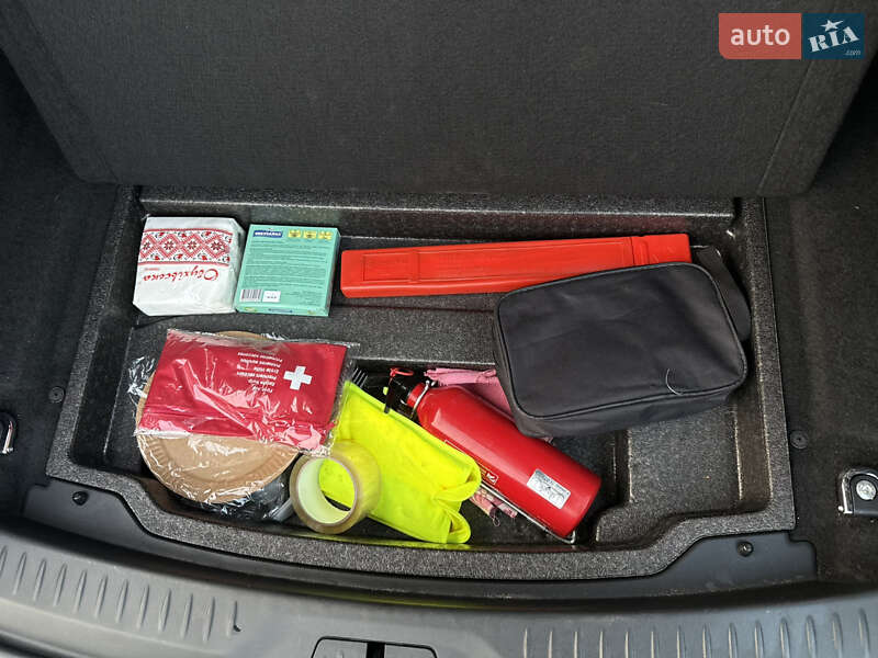 Внедорожник / Кроссовер Jaguar I-Pace 2019 в Вараше фото 55 Внедорожник / Кроссовер Jaguar I-Pace 2019 в Вараше