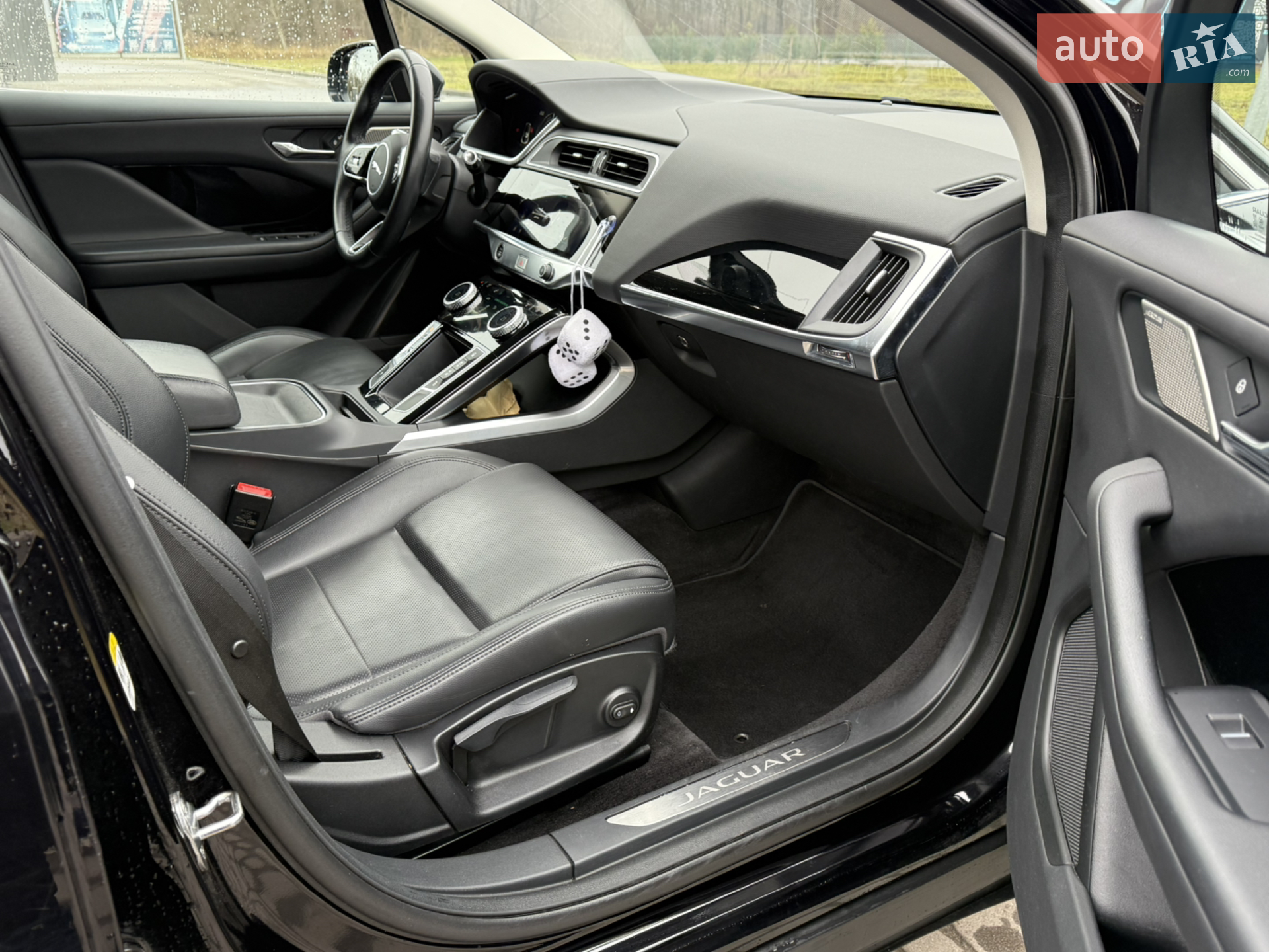 2019 Jaguar I-Pace - мініатюра 51