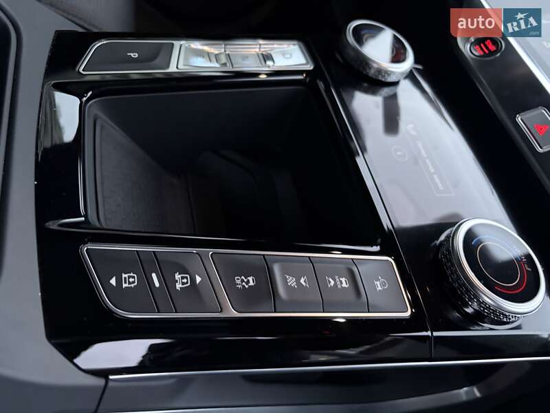 Внедорожник / Кроссовер Jaguar I-Pace 2023 в Киеве