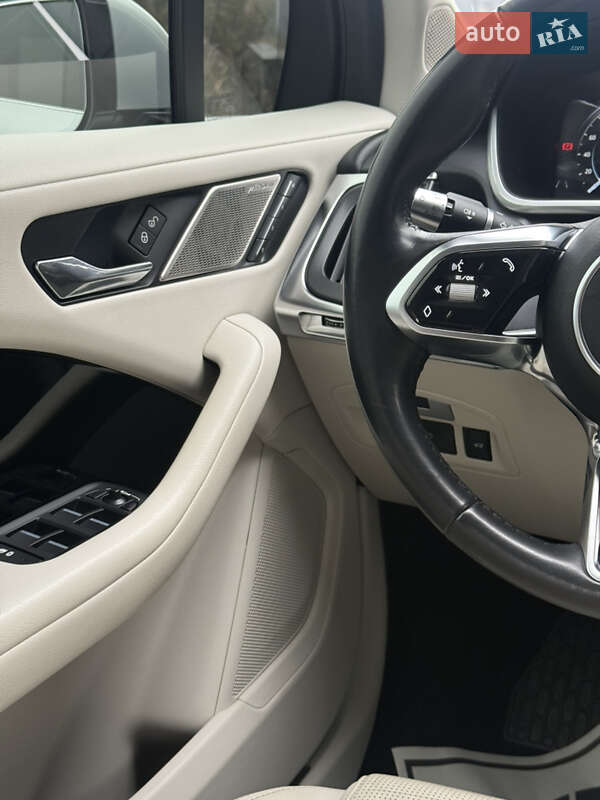 Позашляховик / Кросовер Jaguar I-Pace 2018 в Косові