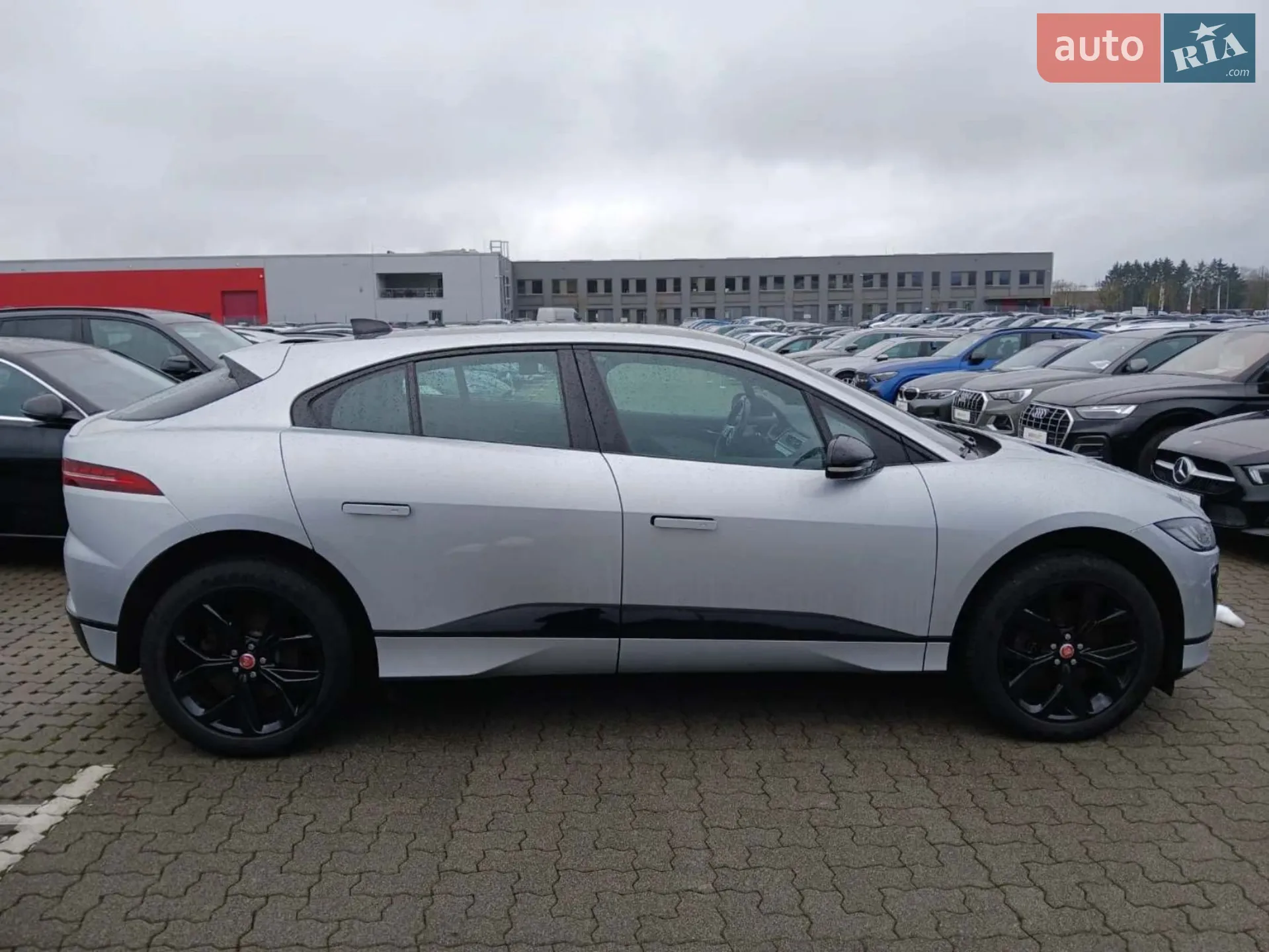 2021 Jaguar I-Pace - мініатюра 11