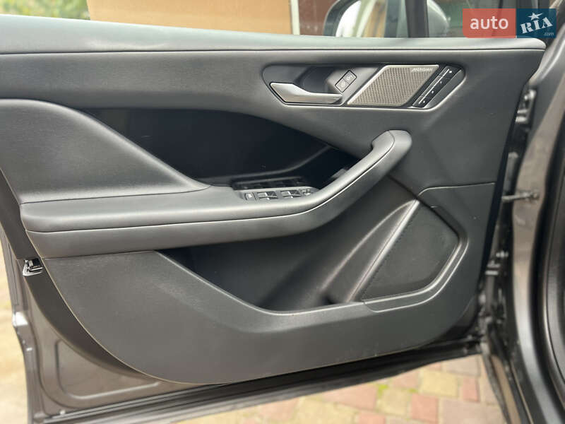 Внедорожник / Кроссовер Jaguar I-Pace 2018 в Ровно фото 54 Внедорожник / Кроссовер Jaguar I-Pace 2018 в Ровно