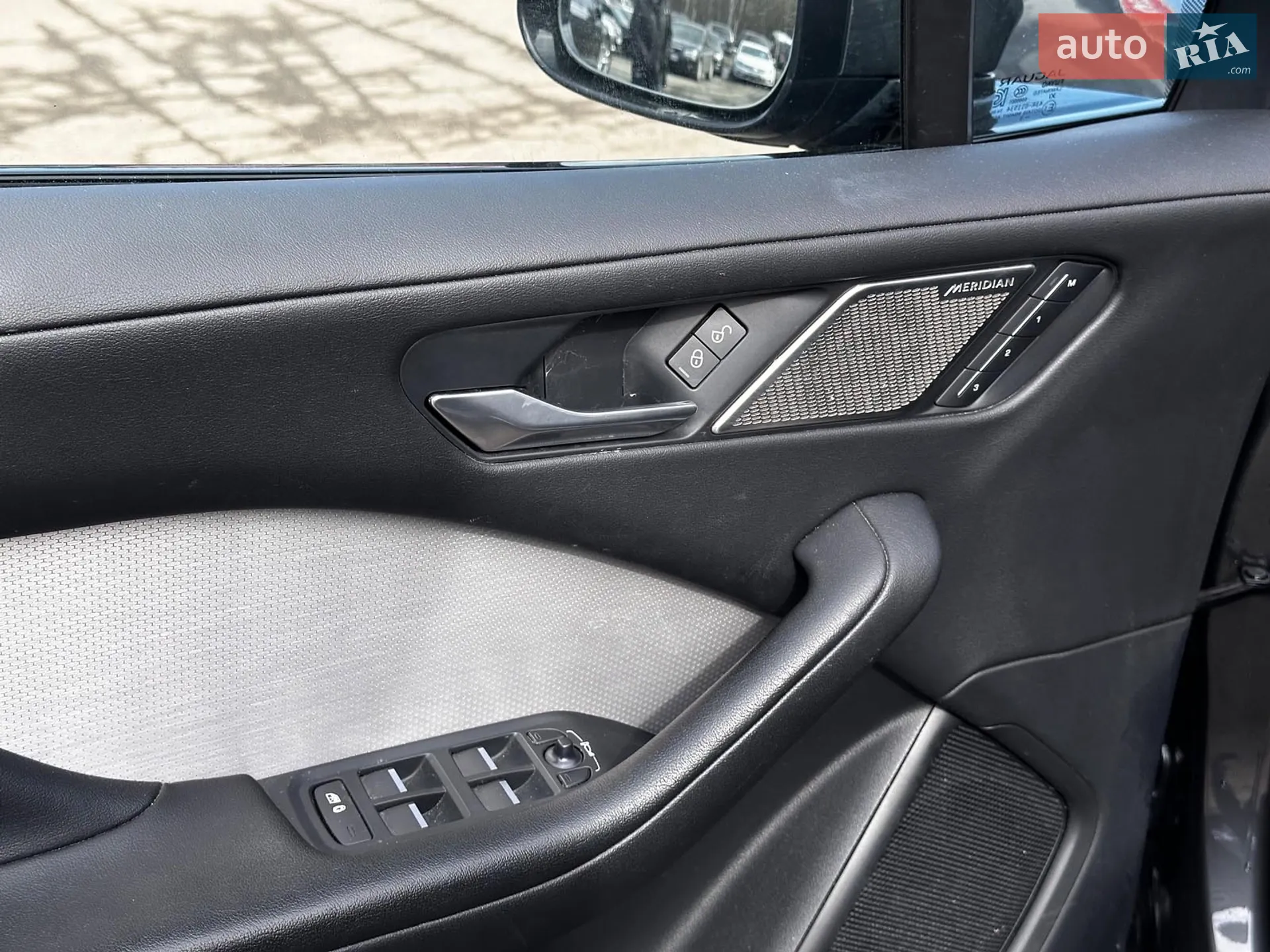 2020 Jaguar I-Pace - мініатюра 25