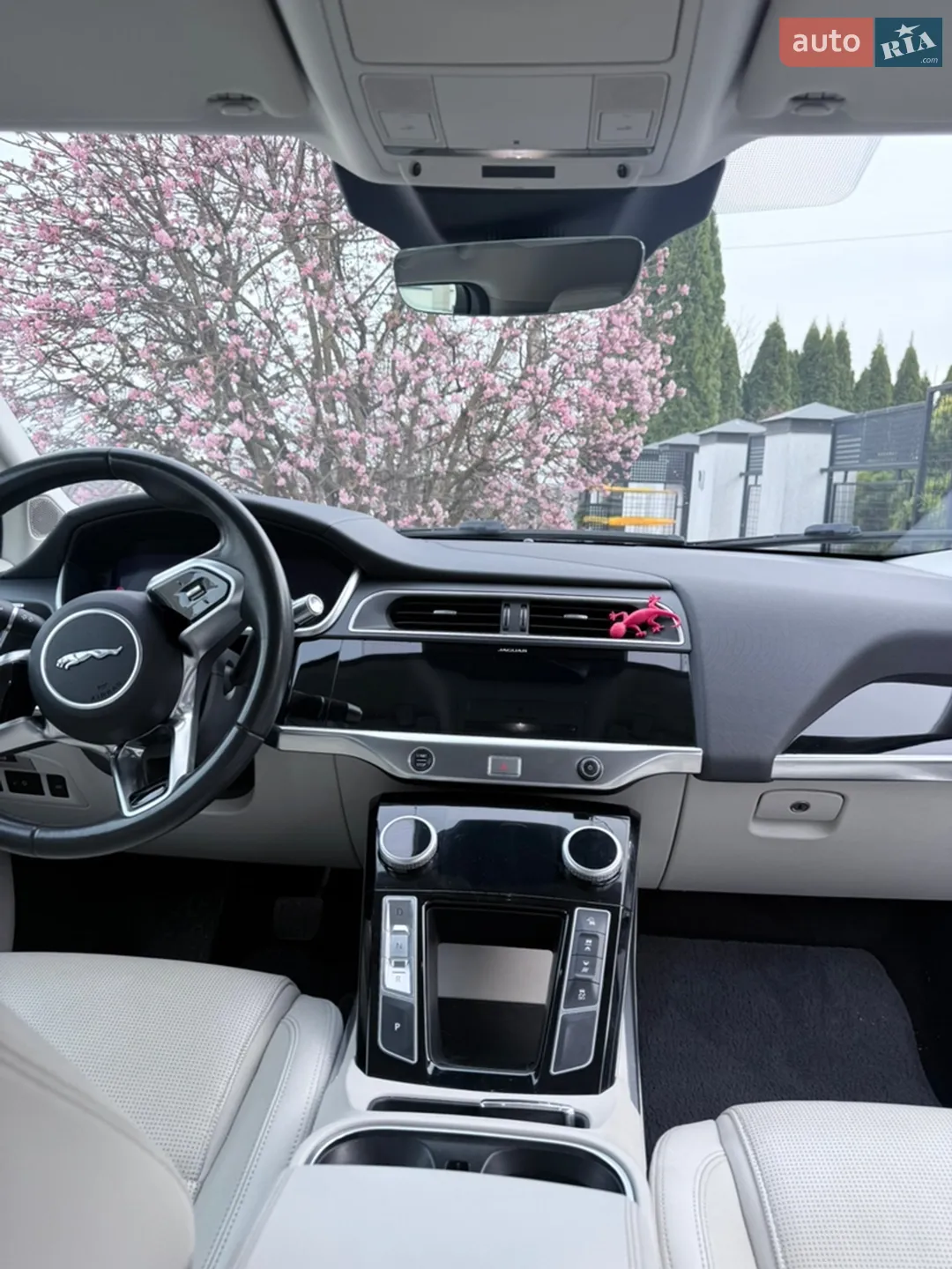 2019 Jaguar I-Pace - мініатюра 17