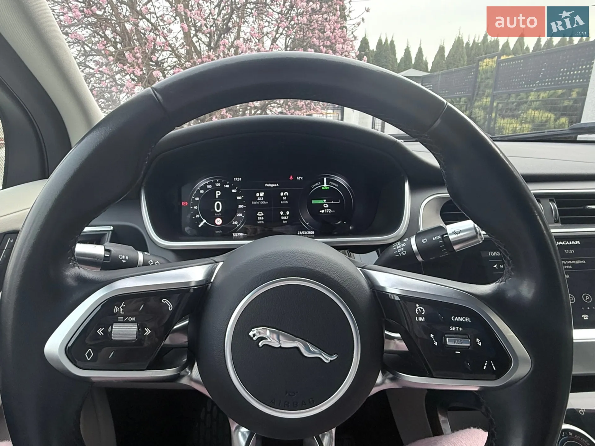 2019 Jaguar I-Pace - мініатюра 21