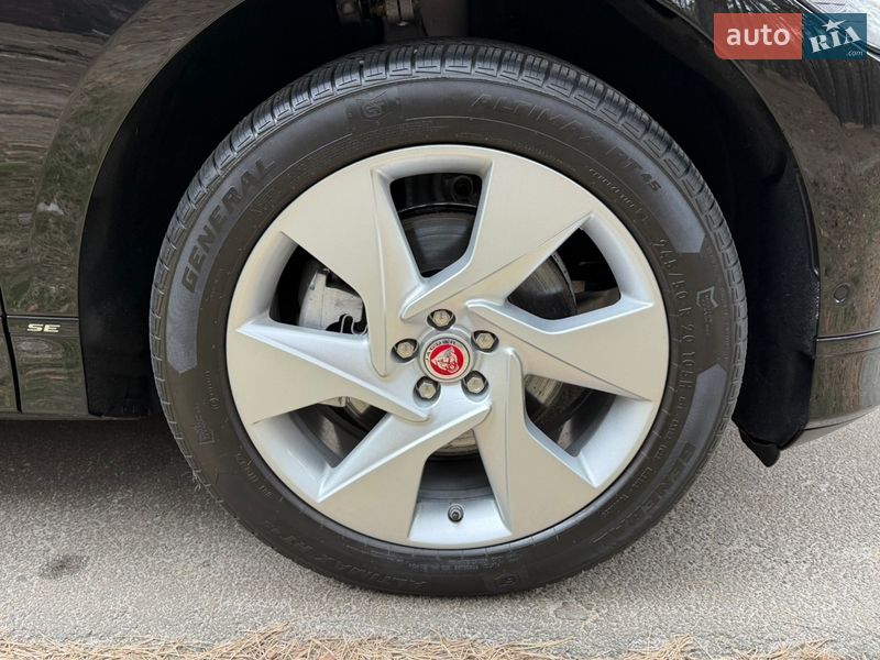 Внедорожник / Кроссовер Jaguar I-Pace 2020 в Киеве фото 37 Внедорожник / Кроссовер Jaguar I-Pace 2020 в Киеве