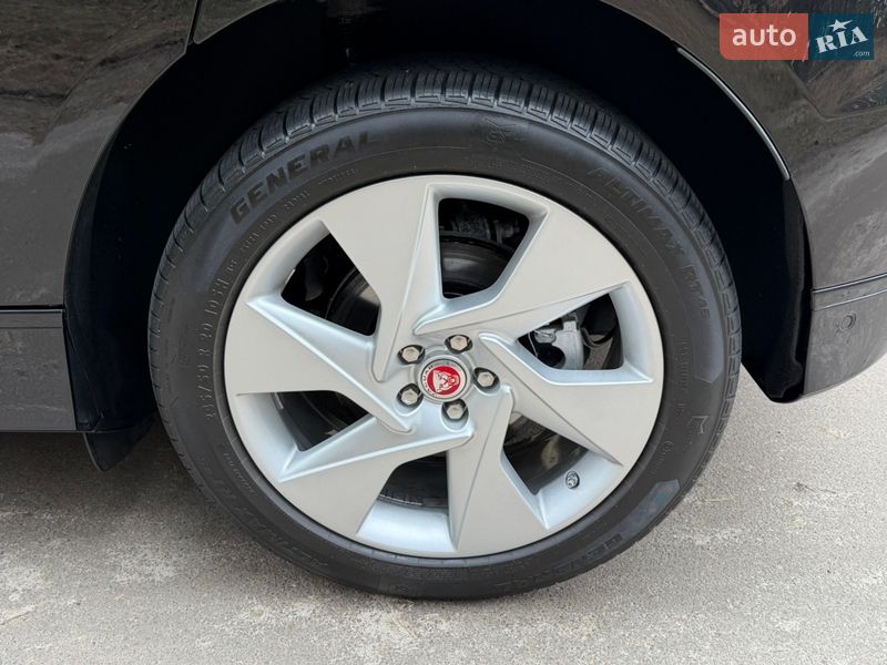 Внедорожник / Кроссовер Jaguar I-Pace 2020 в Киеве фото 39 Внедорожник / Кроссовер Jaguar I-Pace 2020 в Киеве