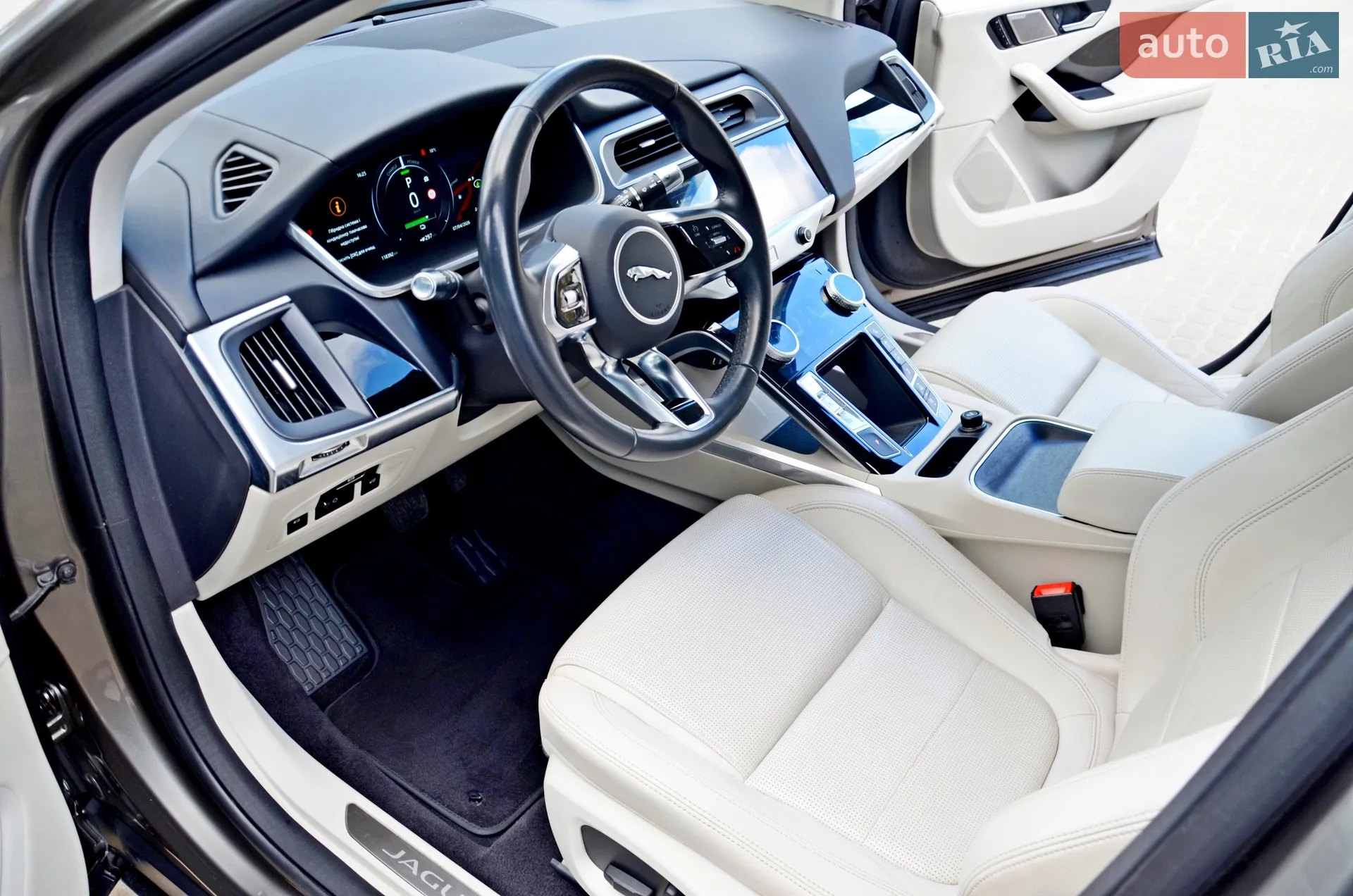 2019 Jaguar I-Pace - мініатюра 30