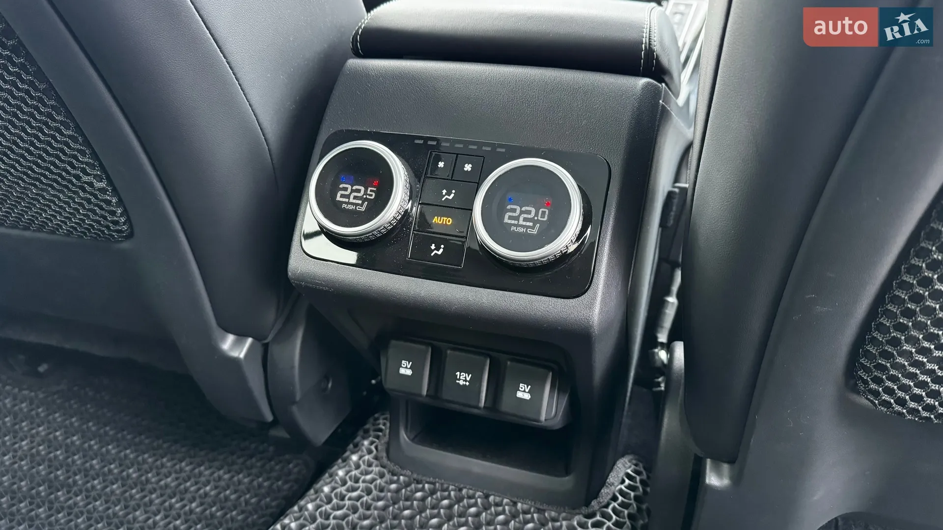 2019 Jaguar I-Pace - мініатюра 27