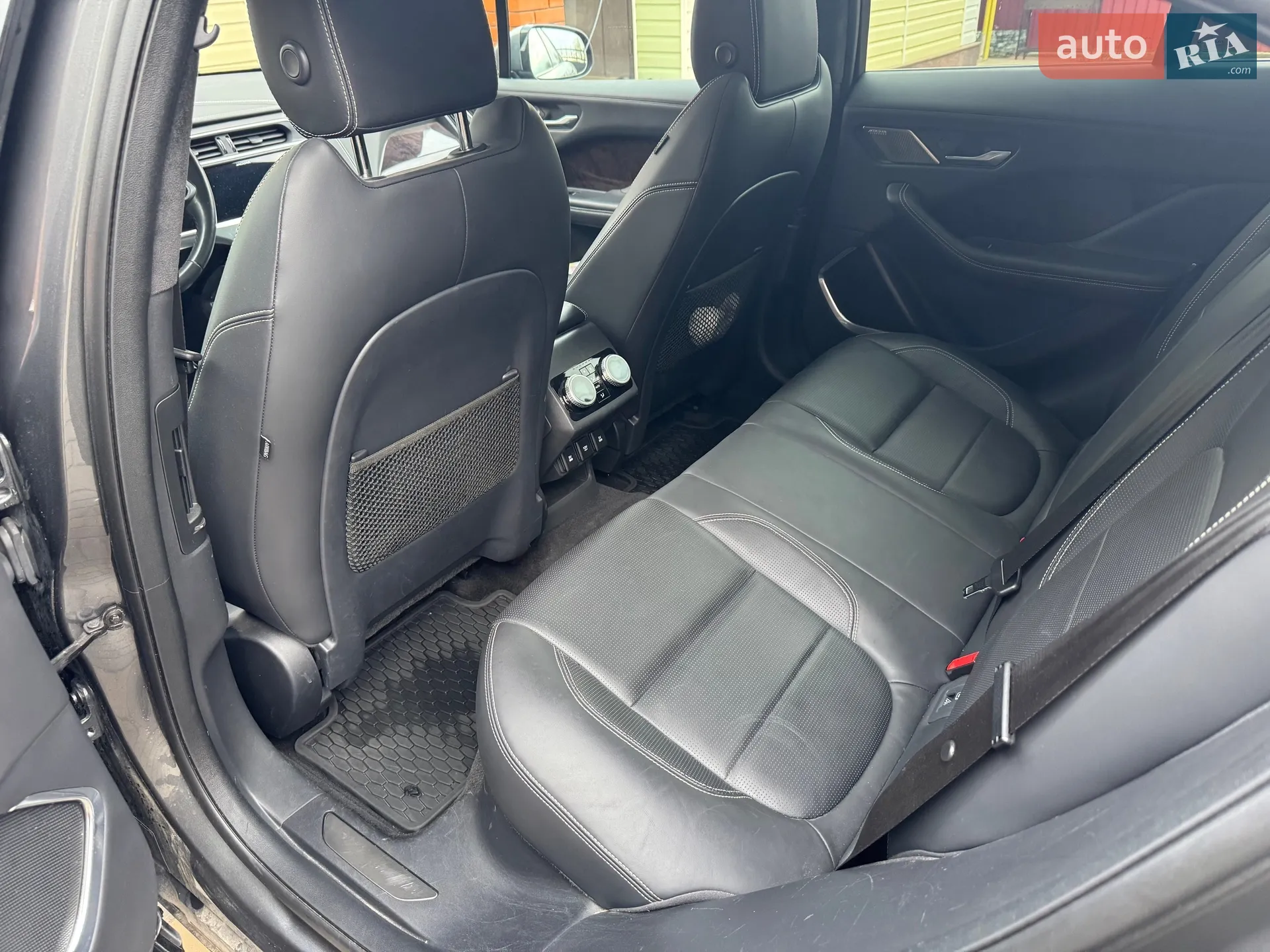 2019 Jaguar I-Pace - мініатюра 7