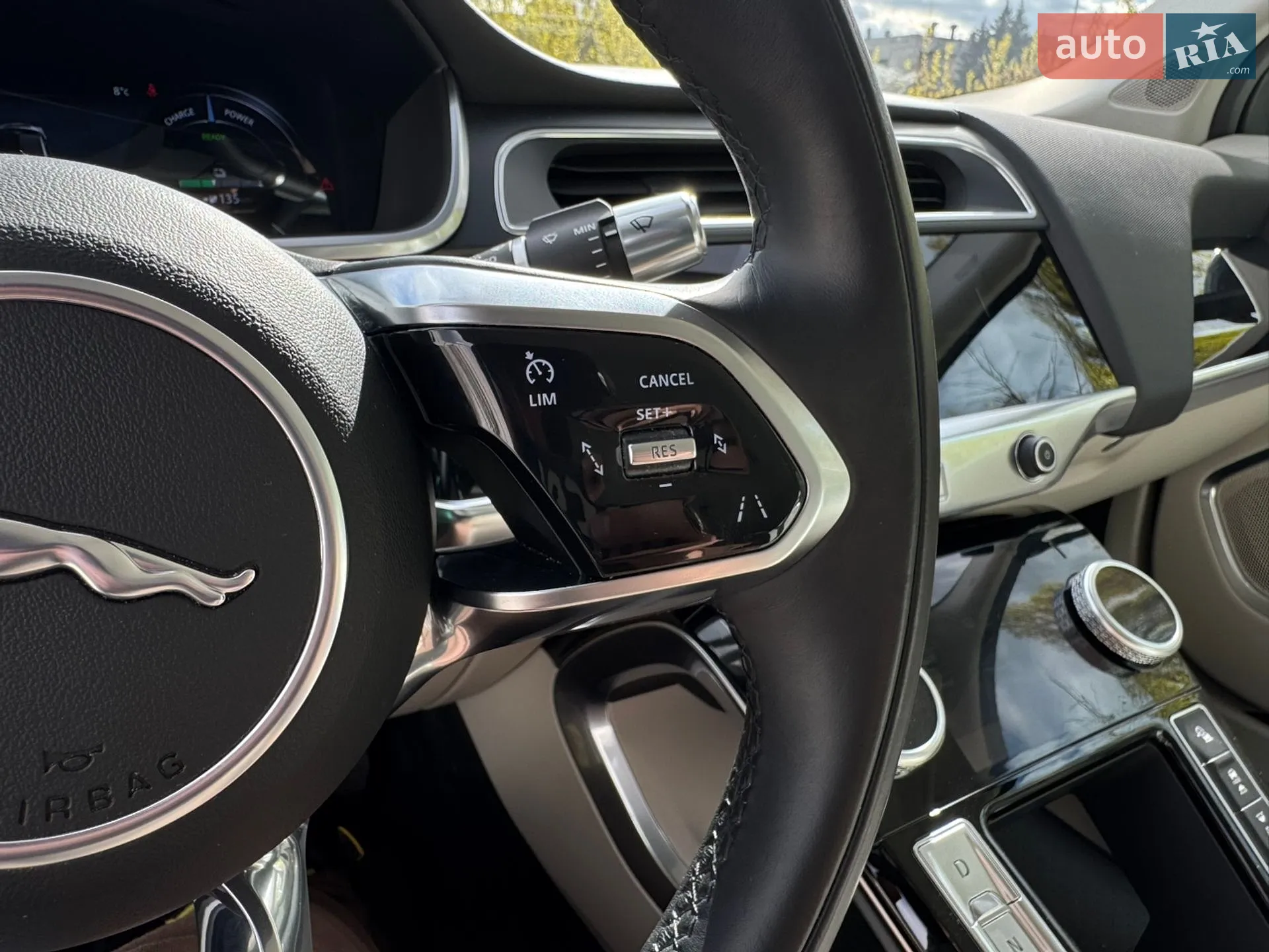 2020 Jaguar I-Pace - мініатюра 32