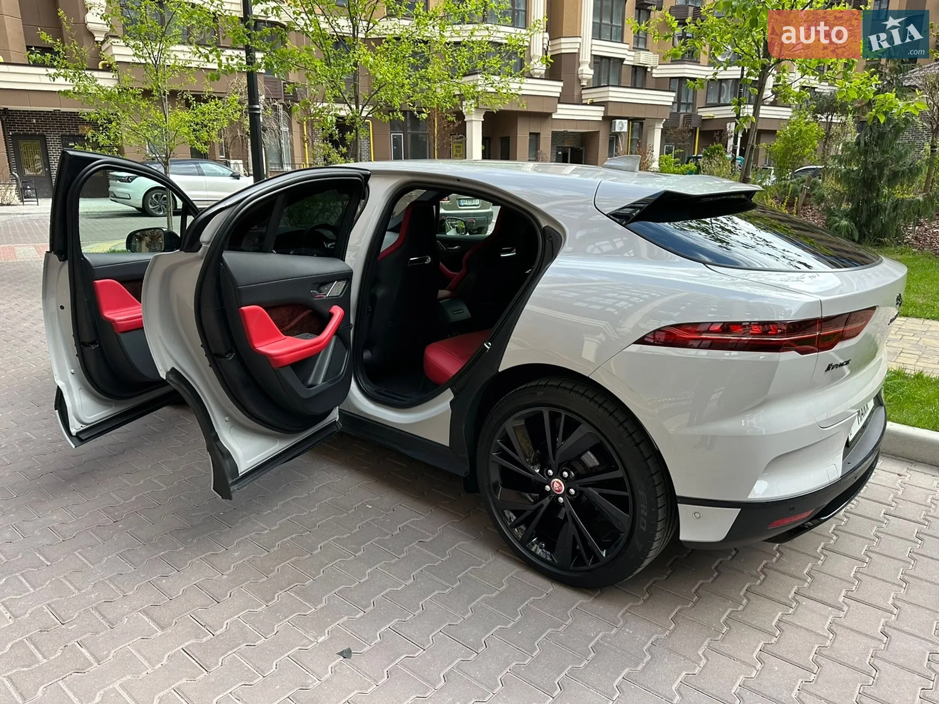 2021 Jaguar I-Pace - мініатюра 24
