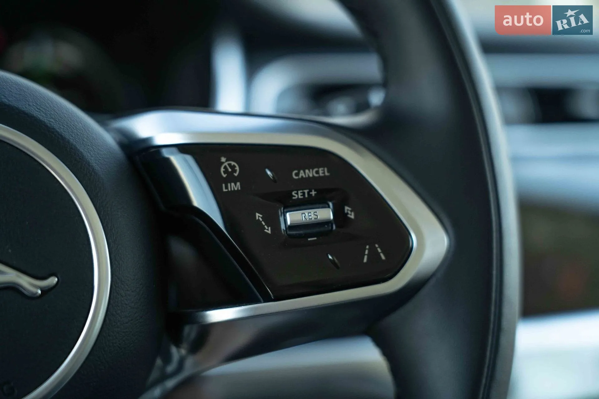 2023 Jaguar I-Pace - мініатюра 29