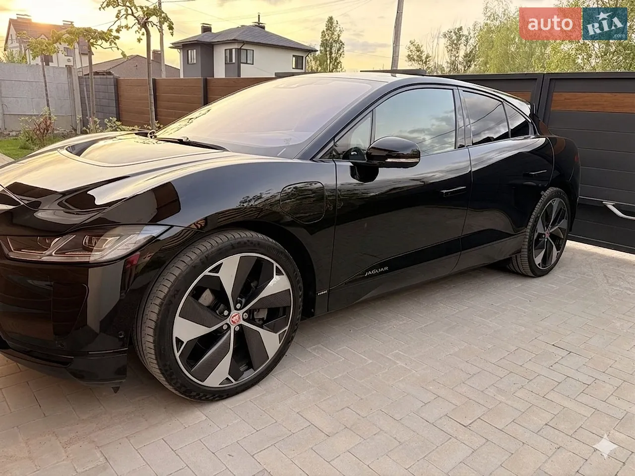 2019 Jaguar I-Pace - мініатюра 24