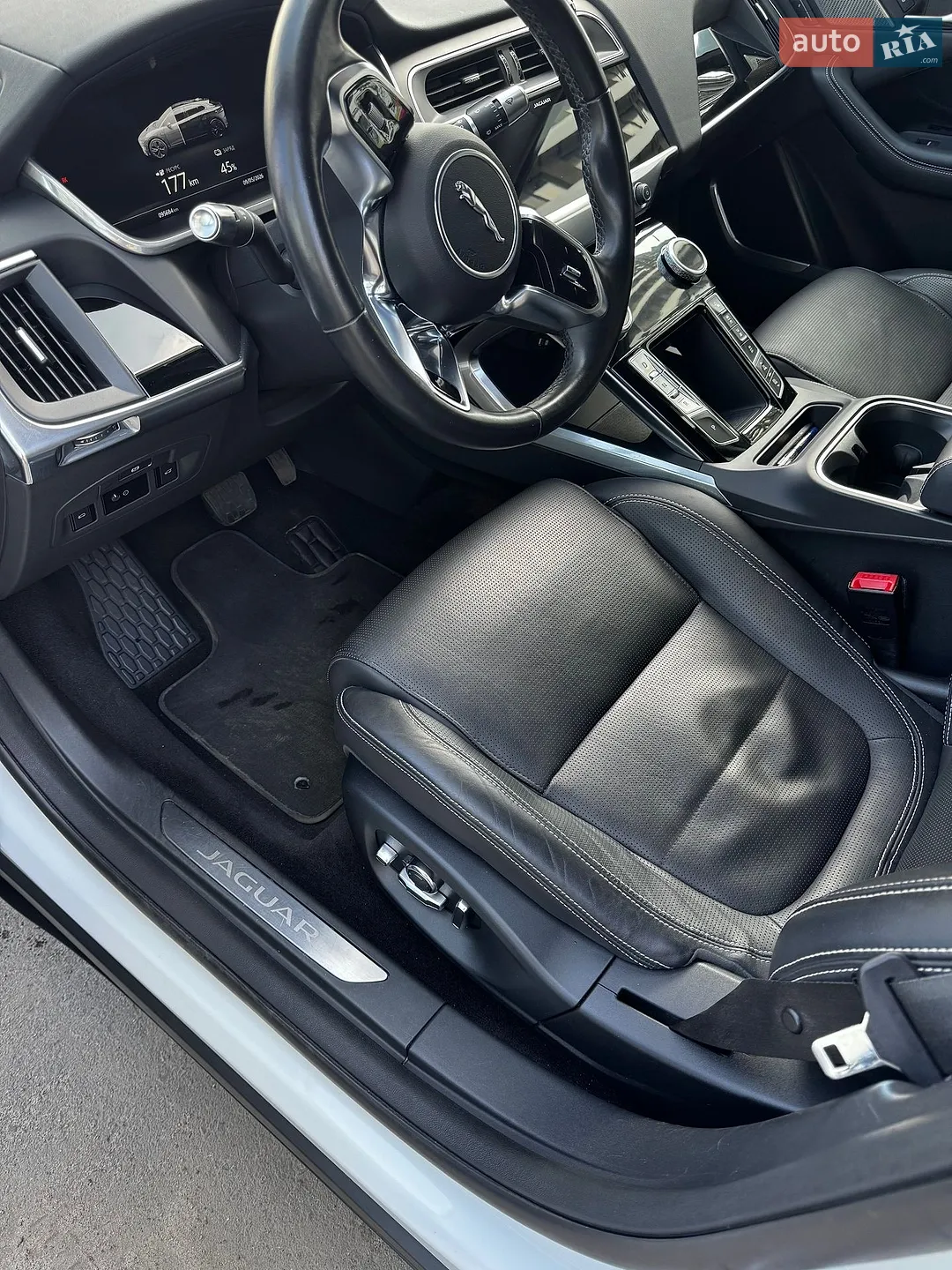 2019 Jaguar I-Pace - мініатюра 7