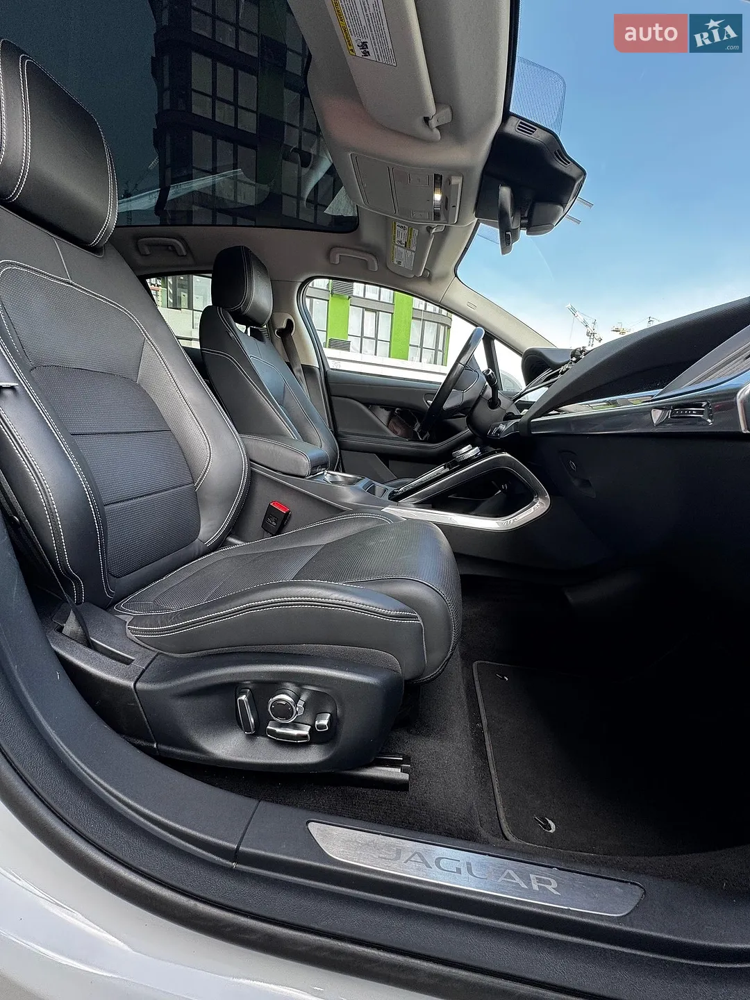 2019 Jaguar I-Pace - мініатюра 11