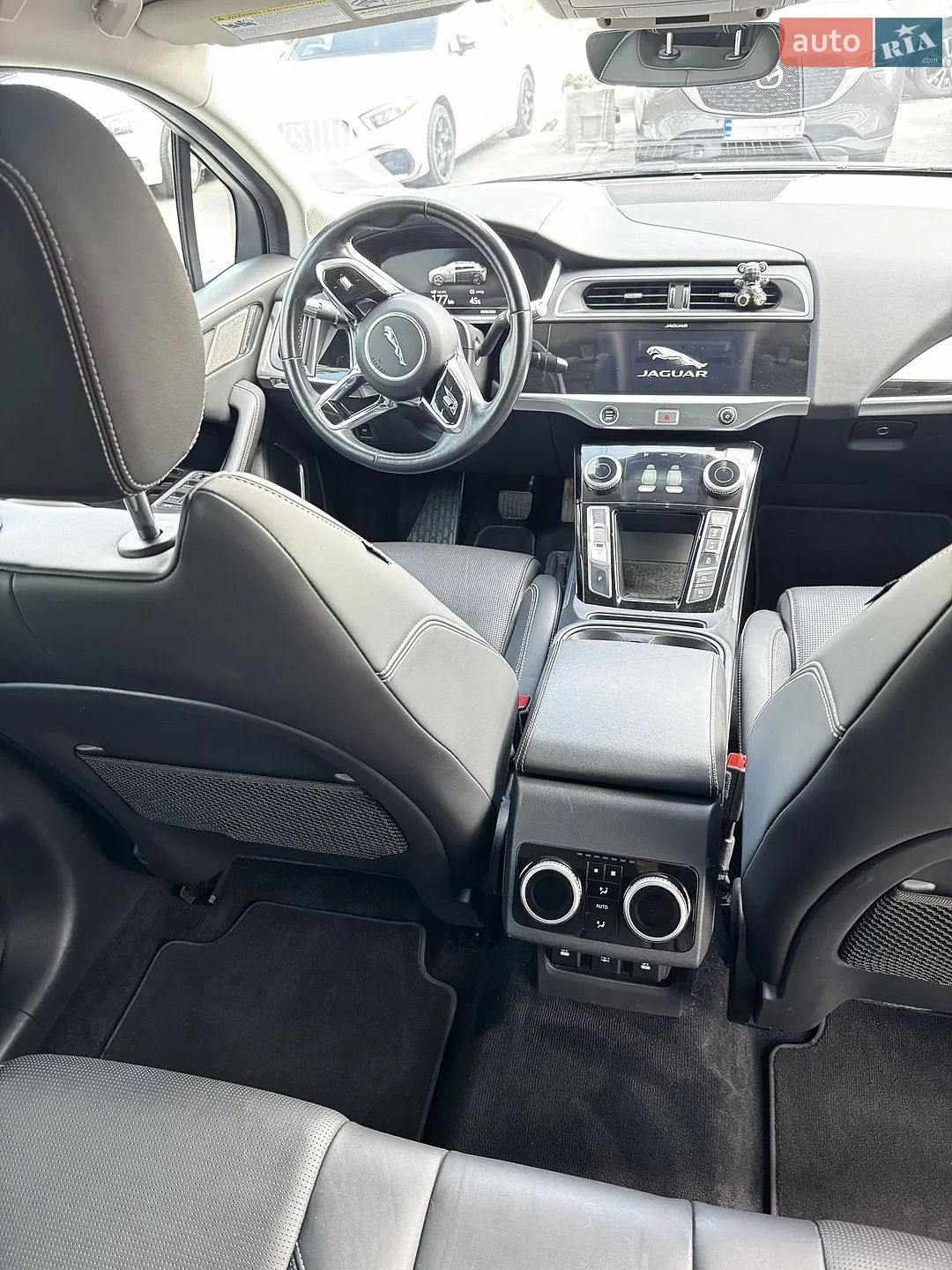 2019 Jaguar I-Pace - мініатюра 15