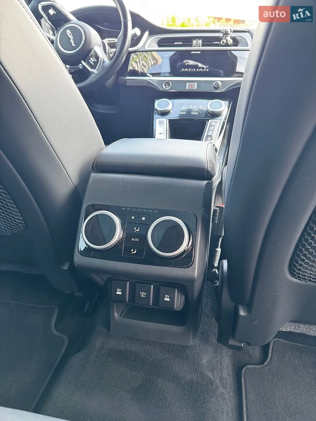 2019 Jaguar I-Pace - мініатюра 16
