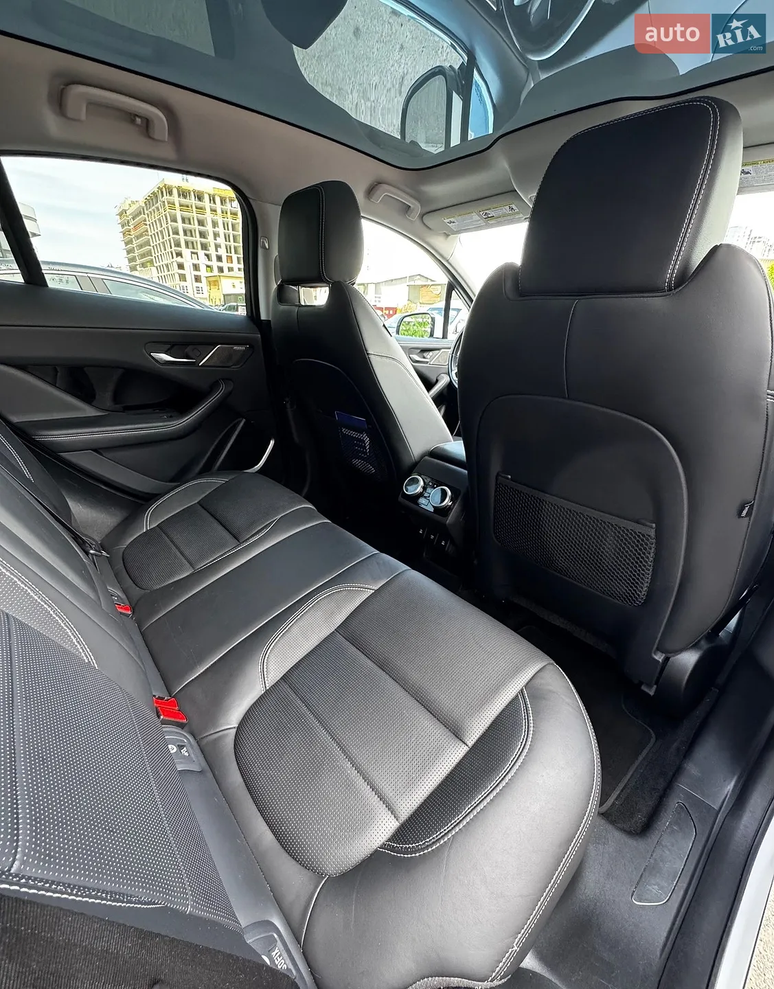 2019 Jaguar I-Pace - мініатюра 17