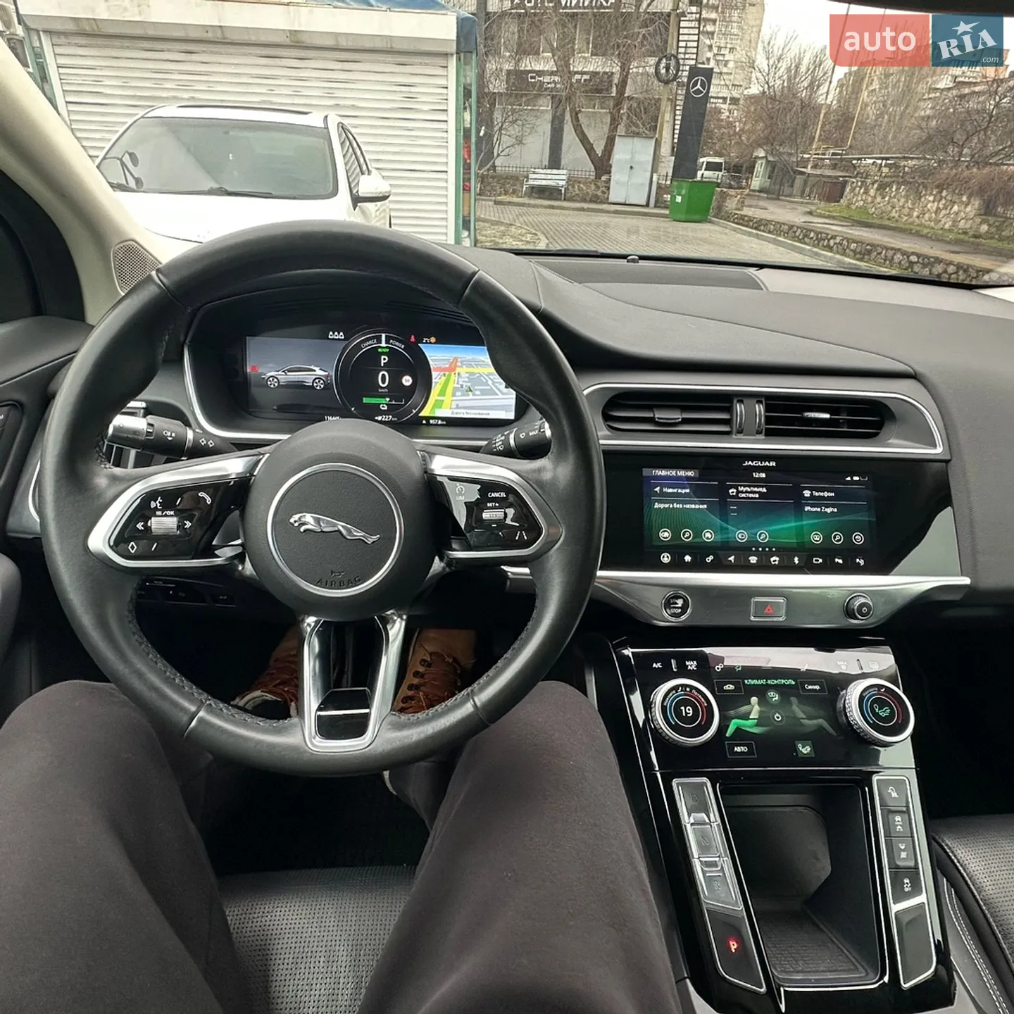 2019 Jaguar I-Pace - мініатюра 19