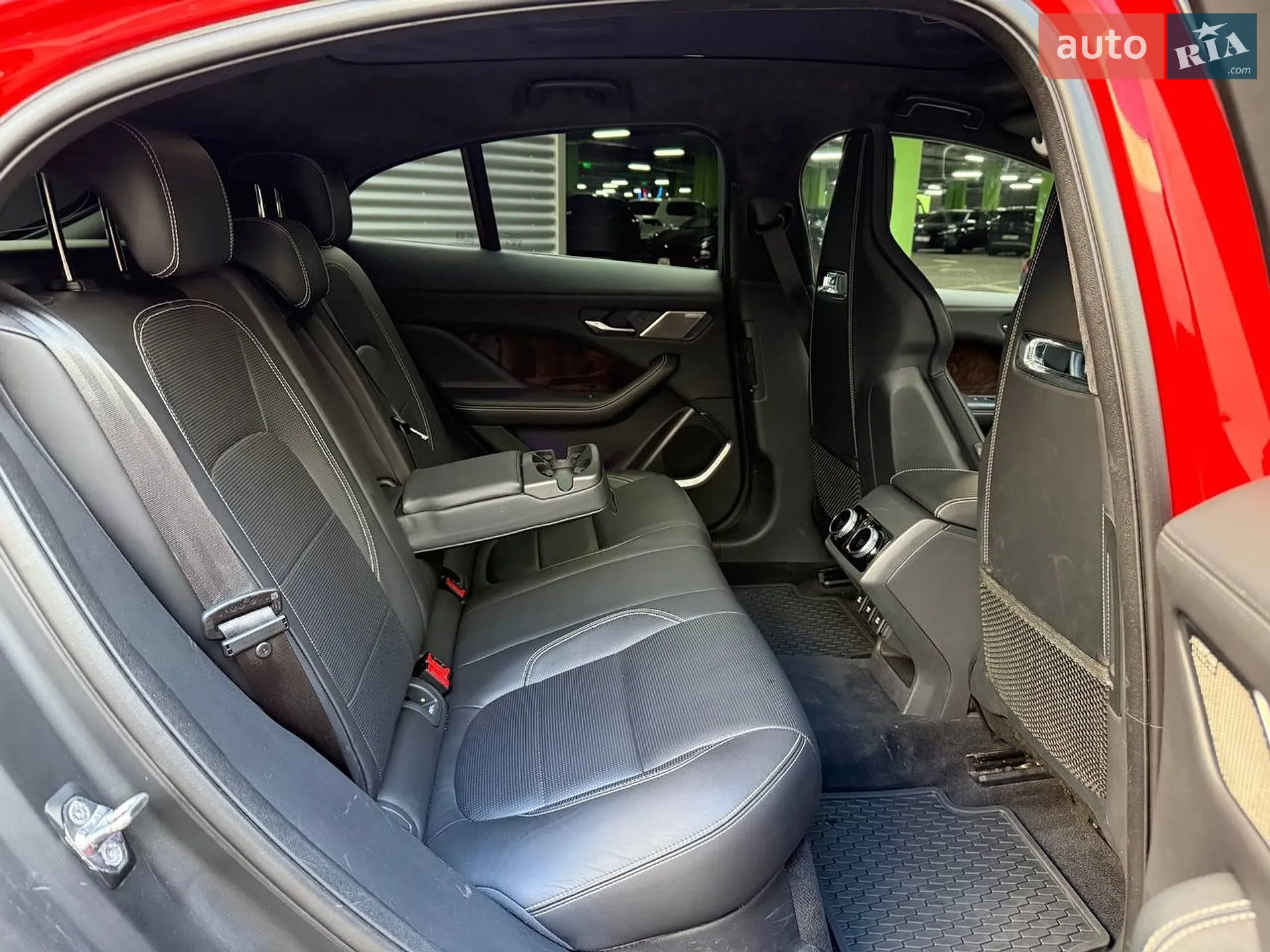 2019 Jaguar I-Pace - мініатюра 11