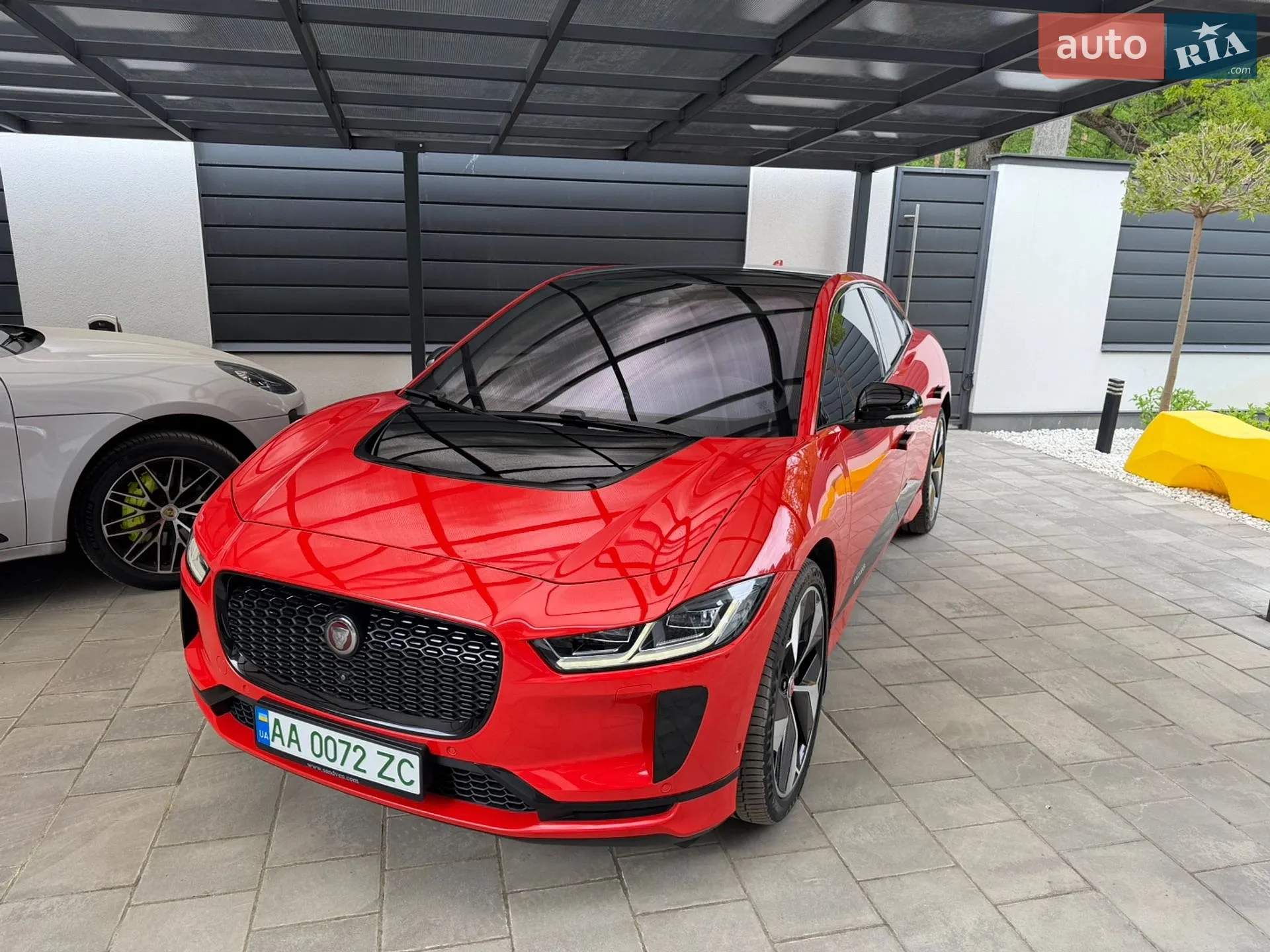 2019 Jaguar I-Pace - мініатюра 4