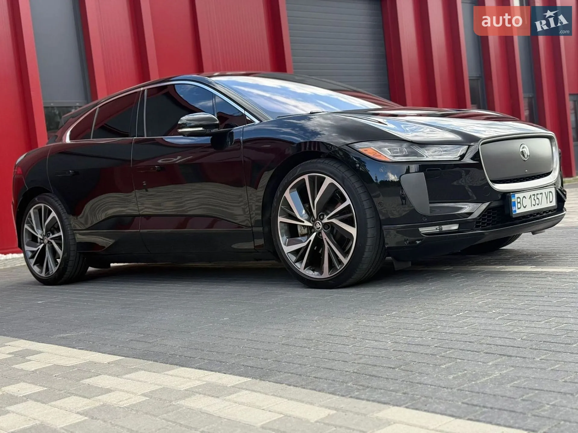 Jaguar I-Pace 2023 VIN SADHM2S1XR1632220 фото оголошення 4 з 13